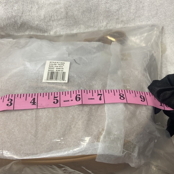 Valentino Orlandi Tan Shoulder Bag with Gold Accents NWT - Picture 10 of 12